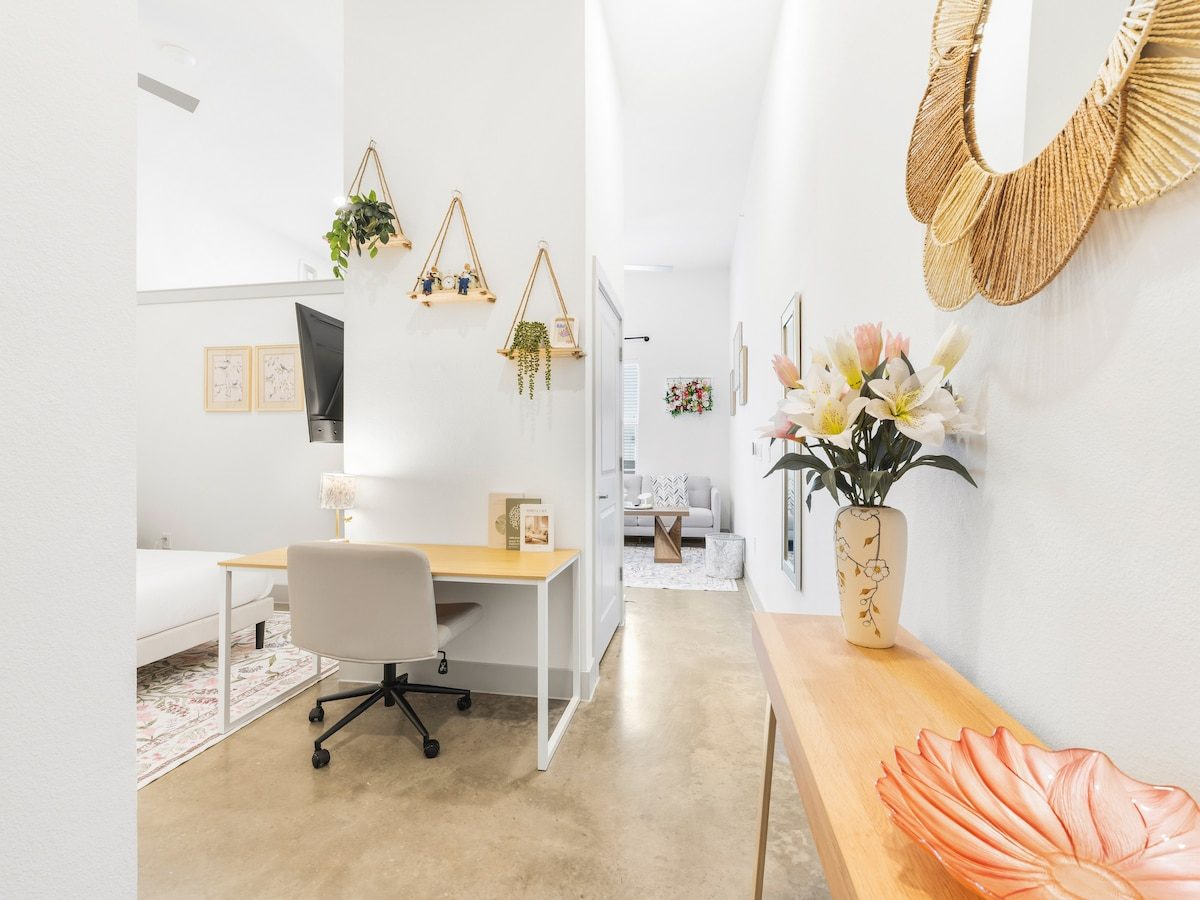 Chic Botanical — main photo